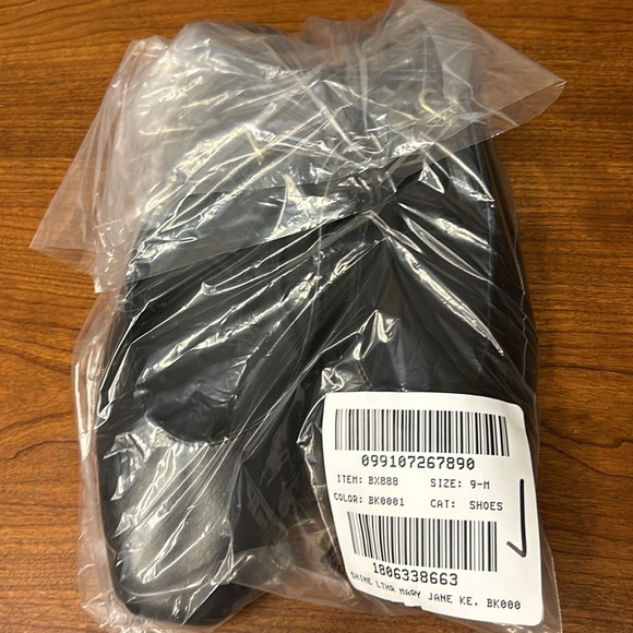 J Crew Ankle-strap flats in leather BX888 - Picture 2 of 3